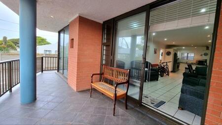 2 Bedroom Apartment in Jeffreys Bay