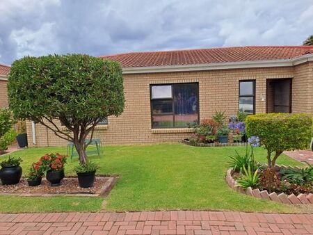 2 Bedroom Townhouse in Jeffreys Bay