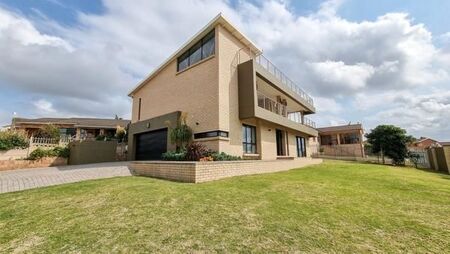 4 Bedroom House in Wavecrest