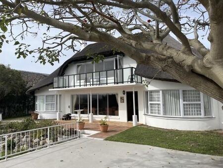 5 Bedroom House in St Francis Bay