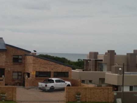 4 Bedroom House in Jeffreys Bay