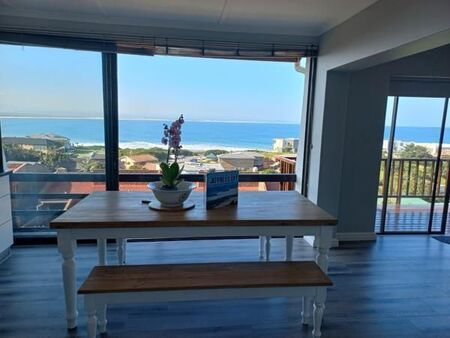 3 Bedroom House in Wavecrest