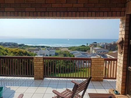 3 Bedroom House in Wavecrest