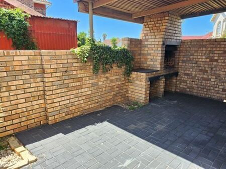 2 Bedroom Apartment in Aston Bay