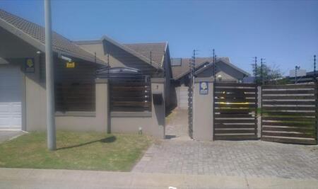 3 Bedroom Townhouse in Pinelands