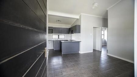 2 Bedroom Simplex in Parsons Vlei