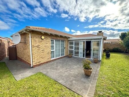 3 Bedroom Townhouse in Ben Kamma