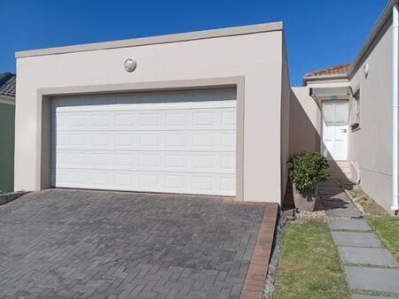 3 Bedroom Townhouse in Westbrook