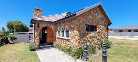 2 Bedroom House in Wavecrest