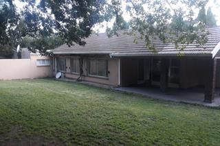 3 Bedroom House in Kensington B