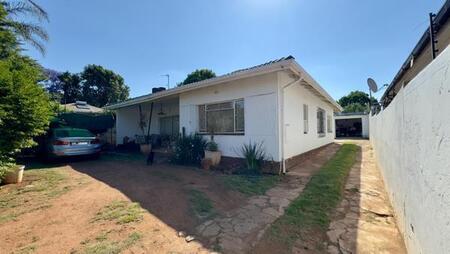 3 Bedroom House in Westdene