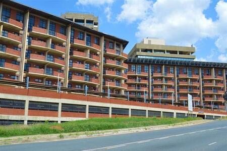 2 Bedroom Apartment in Milpark
