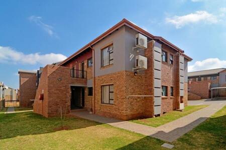 2 Bedroom Apartment in Bergbron