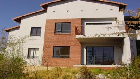 1 Bedroom Apartment in Jackal Creek Golf Estate