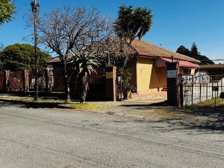 3 Bedroom House in Rewlatch