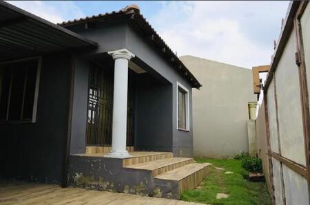 2 Bedroom House in Naturena