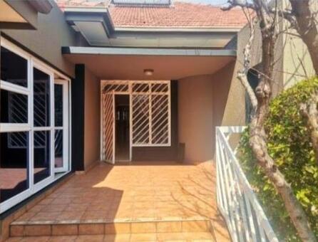 3 Bedroom House in Cyrildene