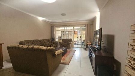 3 Bedroom Townhouse in Three Rivers North