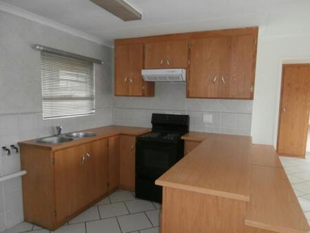 1 Bedroom Apartment in Vanderbijlpark Central