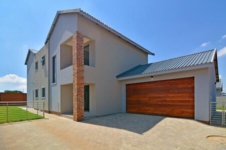 4 Bedroom House in Swallow Hills Lifestyle Estate