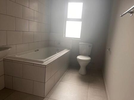 2 Bedroom Townhouse in Glen Marais