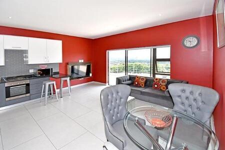 2 Bedroom Apartment in Dania park