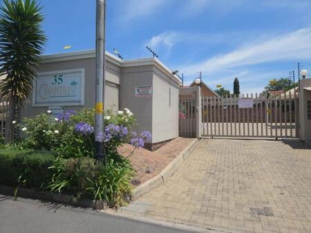 2 Bedroom Apartment in Wannenburghoogte