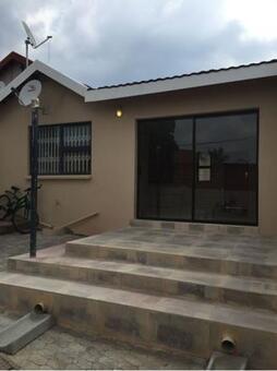 2 Bedroom Simplex in De Klerkshof