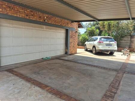 4 Bedroom House in Dalpark Ext 1