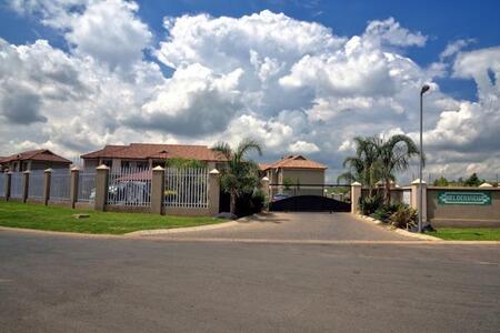 2 Bedroom Townhouse in Helderwyk