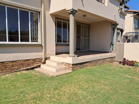 2 Bedroom Townhouse in Dalpark Ext 1
