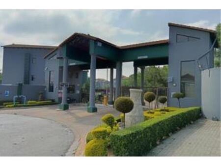 2 Bedroom Apartment in Honeydew