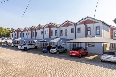 2 Bedroom Townhouse in Honeydew