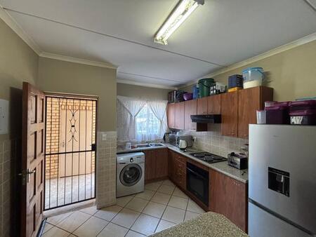 2 Bedroom Apartment in Grobler Park
