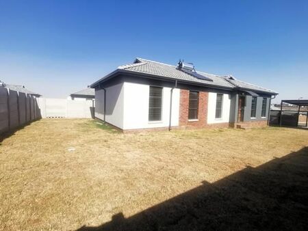 3 Bedroom House in Witpoortjie