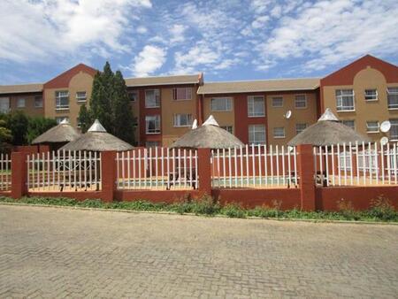 2 Bedroom Apartment in Weltevreden Park