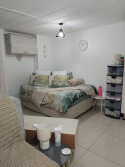 1 Bedroom Flat in Helderkruin