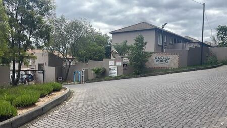 2 Bedroom Townhouse in Wilgeheuwel