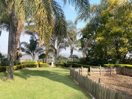 1 Bedroom Apartment in Waterkloof Ridge