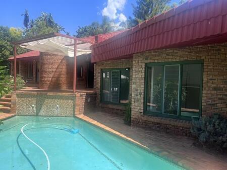 4 Bedroom House in Waterkloof