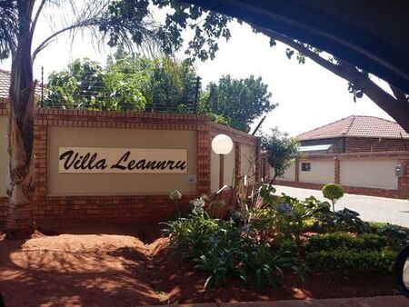 3 Bedroom Townhouse in Magalieskruin