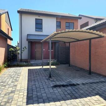 3 Bedroom House in Montana Park