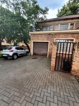 3 Bedroom Duplex in Amandasig