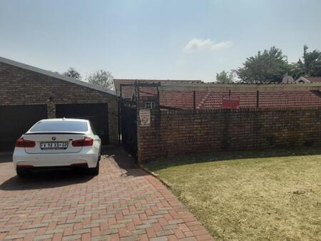 5 Bedroom House in Amandasig