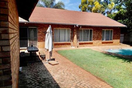 3 Bedroom House in Doornpoort