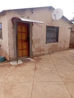 2 Bedroom House in Soweto Central