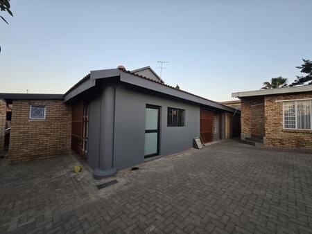 4 Bedroom House in Marlboro