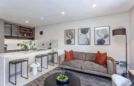 1 Bedroom Apartment in Morningside