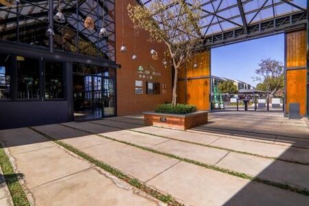 1 Bedroom Apartment in Linbro Park