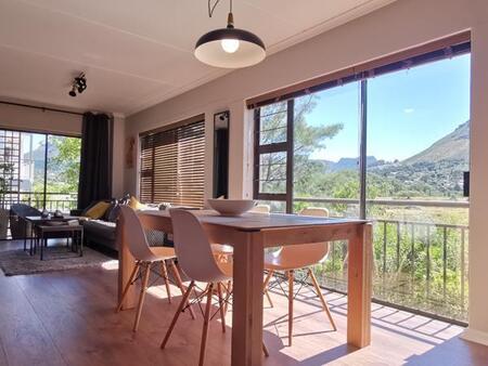 2 Bedroom Apartment in Hout Bay and surrounds